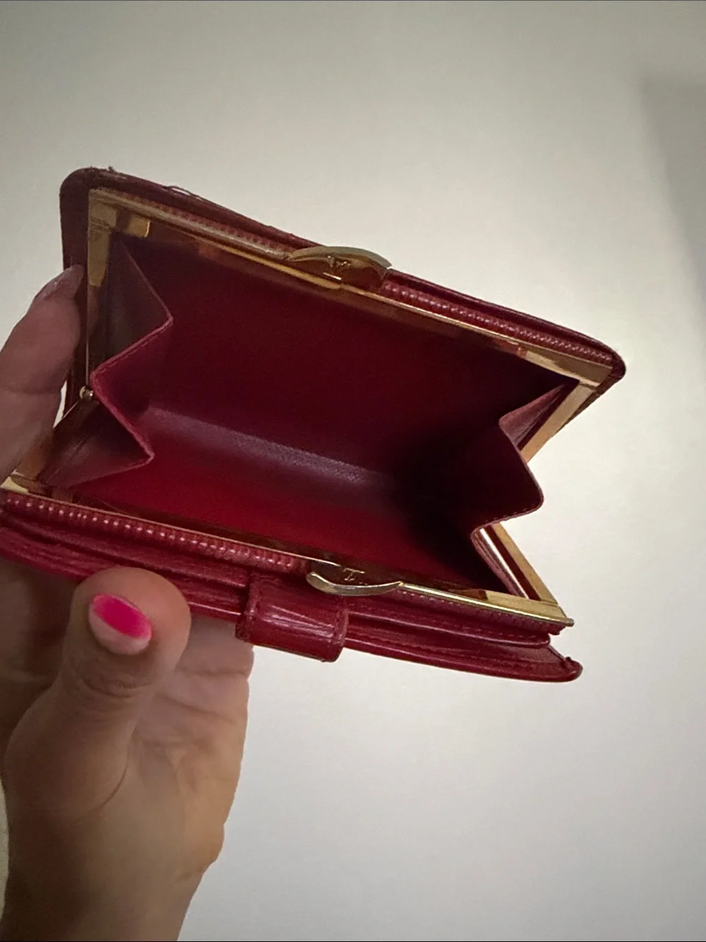 Louis Vuitton Red Epi Porte monnaie billets viennois kiss lock Wallet